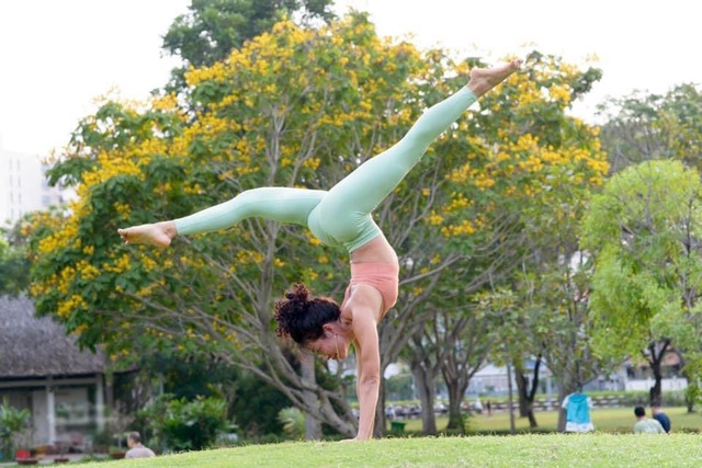 Hành trình nỗ lực của cô gái bị liệt nửa người thành HLV Yoga ở Hà Nội - 5 Hành trình nỗ lực của cô gái bị liệt nửa người thành HLV Yoga ở Hà Nội - 5