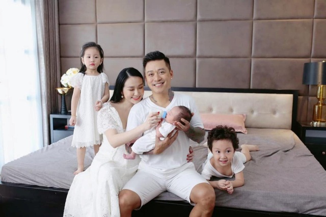 Hương Baby áp lực khi làm vợ Tuấn Hưng suốt 7 năm - 3