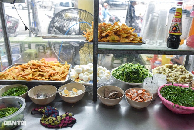 Selling Nam Bo vermicelli, frank noodle, the owner buys land, buys a house in Hanoi old town - 4