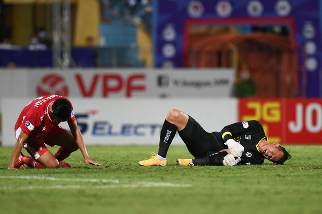 CLB Hà Nội 0-1 CLB Viettel: Trọng Hoàng ghi bàn, Quang Hải kém duyên - 20 CLB Hà Nội 0-1 CLB Viettel: Trọng Hoàng ghi bàn, Quang Hải kém duyên - 20
