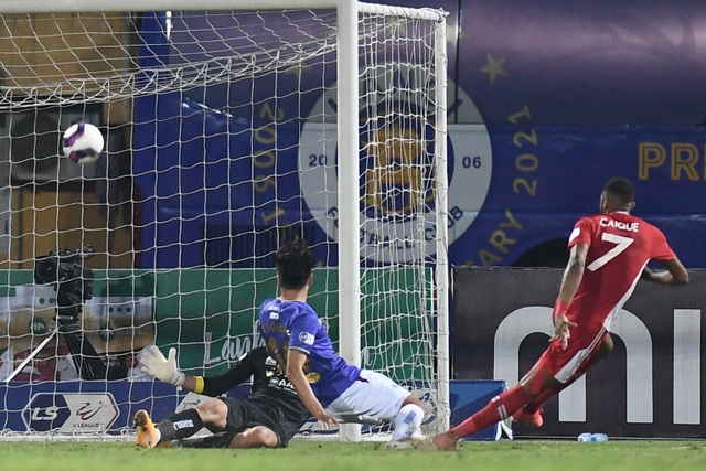 CLB Hà Nội 0-1 CLB Viettel: Trọng Hoàng ghi bàn, Quang Hải kém duyên - 6 CLB Hà Nội 0-1 CLB Viettel: Trọng Hoàng ghi bàn, Quang Hải kém duyên - 6