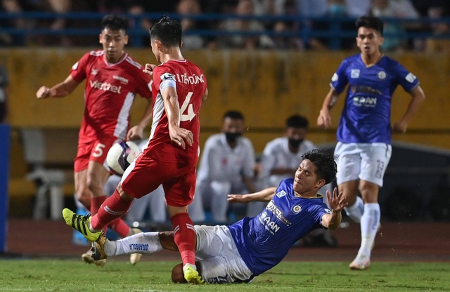 CLB Hà Nội 0-1 CLB Viettel: Trọng Hoàng ghi bàn, Quang Hải kém duyên - 8 CLB Hà Nội 0-1 CLB Viettel: Trọng Hoàng ghi bàn, Quang Hải kém duyên - 8
