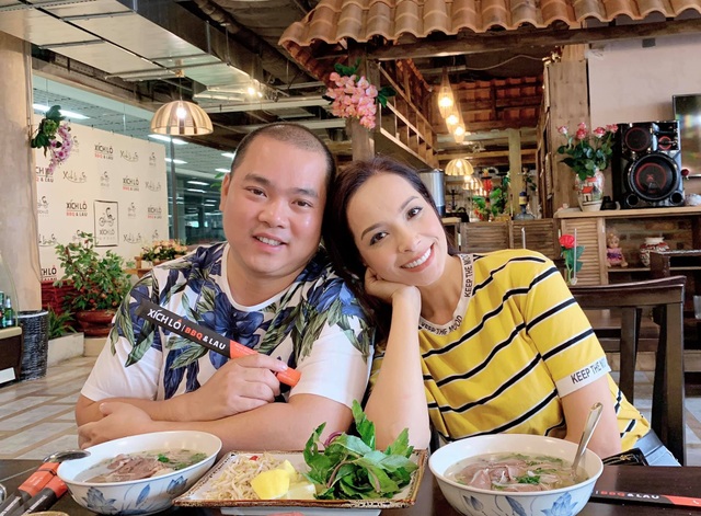 Cựu siêu mẫu Thúy Hạnh đăng ảnh chồng đen thui khiến dân mạng cười xỉu - 10 Cựu siêu mẫu Thúy Hạnh đăng ảnh chồng đen thui khiến dân mạng cười xỉu - 10