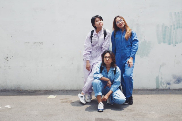 Bỏ việc lương cao, ba cô gái Việt mở thương hiệu thời trang từ… bạt bỏ đi - 1 Bỏ việc lương cao, ba cô gái Việt mở thương hiệu thời trang từ… bạt bỏ đi - 1