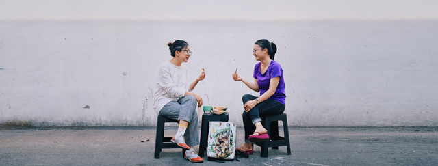 Bỏ việc lương cao, ba cô gái Việt mở thương hiệu thời trang từ… bạt bỏ đi - 4 Bỏ việc lương cao, ba cô gái Việt mở thương hiệu thời trang từ… bạt bỏ đi - 4