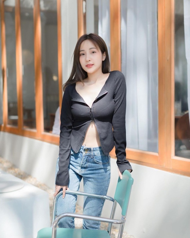 Hot girl Thái Lan lai 4 dòng máu được khen đẹp tựa thiên thần - 7 Hot girl Thái Lan lai 4 dòng máu được khen đẹp tựa thiên thần - 7
