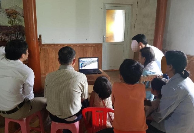 Phát hiện nhóm người gồm cả trẻ em tham gia Hội thánh Đức Chúa trời mẹ - 2 Phát hiện nhóm người gồm cả trẻ em tham gia Hội thánh Đức Chúa trời mẹ - 2