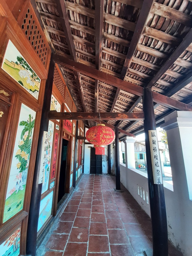 Căn nhà gỗ quý trăm năm tuổi độc nhất vô nhị ở xứ biển Vĩnh Châu - 4 Căn nhà gỗ quý trăm năm tuổi độc nhất vô nhị ở xứ biển Vĩnh Châu - 4