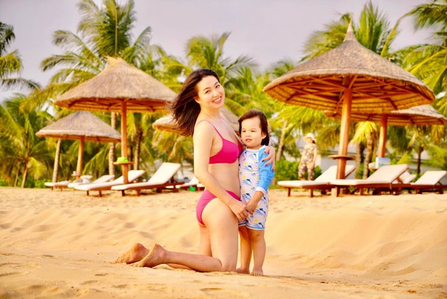 Dịp hiếm hoi diễn viên Lê Khánh diện bikini khoe dáng ở tuổi U40 - 3 Dịp hiếm hoi diễn viên Lê Khánh diện bikini khoe dáng ở tuổi U40 - 3