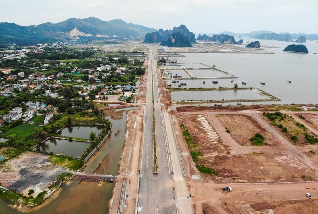 Quảng Ninh: Động thái mạnh tay với cơn sốt đất hầm hập - 1 Quảng Ninh: Động thái mạnh tay với cơn sốt đất hầm hập - 1