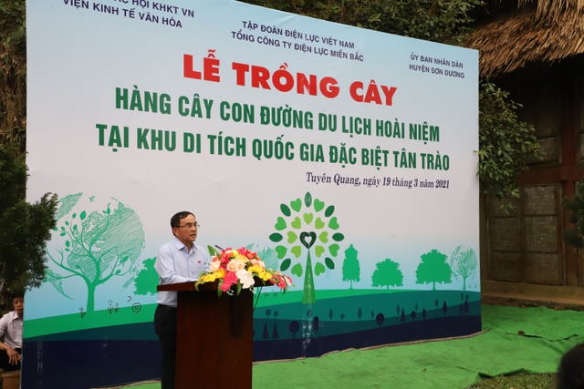 Tổng công ty Điện lực miền Bắc hưởng ứng Lễ trồng cây trên các Con đường du lịch hoài niệm các di tích Quốc gia - 2 Tổng công ty Điện lực miền Bắc hưởng ứng Lễ trồng cây trên các Con đường du lịch hoài niệm các di tích Quốc gia - 2