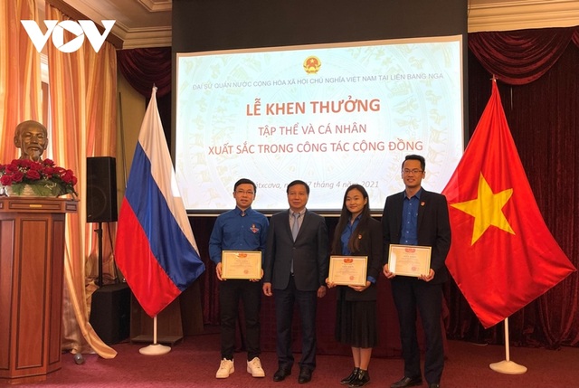 Khen thưởng tập thể, cá nhân xuất sắc trong cộng đồng người Việt tại Nga - 3