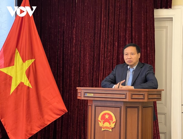 Khen thưởng tập thể, cá nhân xuất sắc trong cộng đồng người Việt tại Nga - 1 Khen thưởng tập thể, cá nhân xuất sắc trong cộng đồng người Việt tại Nga - 1