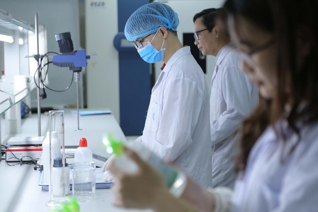 Một vài dấu ấn của tân Bộ trưởng GD-ĐT Nguyễn Kim Sơn tại ĐH Quốc gia HN - 3 Một vài dấu ấn của tân Bộ trưởng GD-ĐT Nguyễn Kim Sơn tại ĐH Quốc gia HN - 3