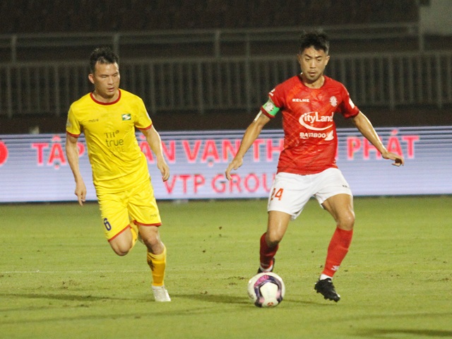 Lee Nguyễn ghi bàn giúp CLB TPHCM thắng đậm SL Nghệ An - 1