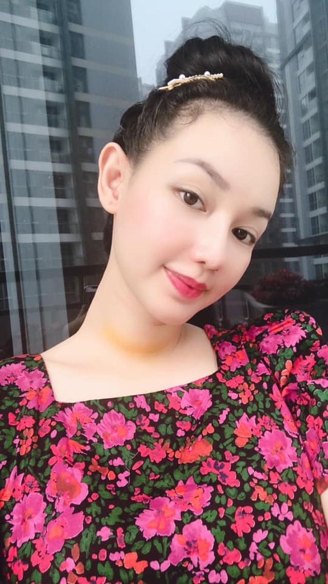 MC Quỳnh Chi phải phẫu thuật vì tế bào ung thư tuyến giáp xâm lấn - 2 MC Quỳnh Chi phải phẫu thuật vì tế bào ung thư tuyến giáp xâm lấn - 2