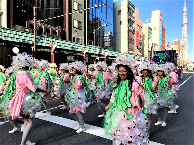Hòa mình vào vũ điệu samba sôi động trên đường phố Tokyo - 5 Hòa mình vào vũ điệu samba sôi động trên đường phố Tokyo - 5