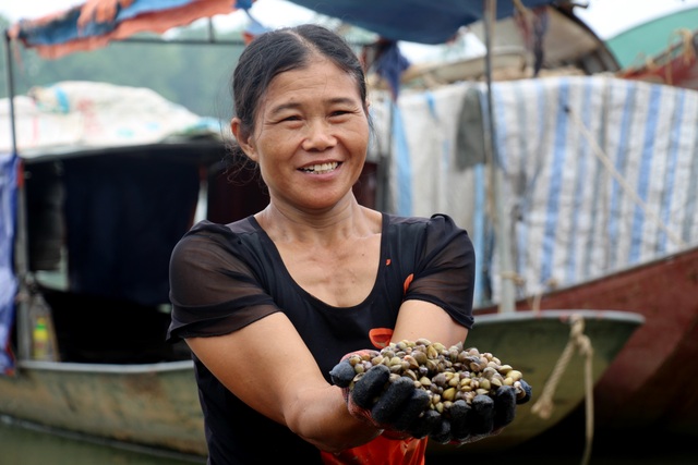 Làng đãi hến hơn 300 năm bên bờ sông La - 3 Làng đãi hến hơn 300 năm bên bờ sông La - 3