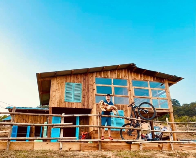 Chàng trai Đắk Lắk bỏ phố vào rừng, thay đổi diện mạo cho cả một buôn làng - 2 Chàng trai Đắk Lắk bỏ phố vào rừng, thay đổi diện mạo cho cả một buôn làng - 2