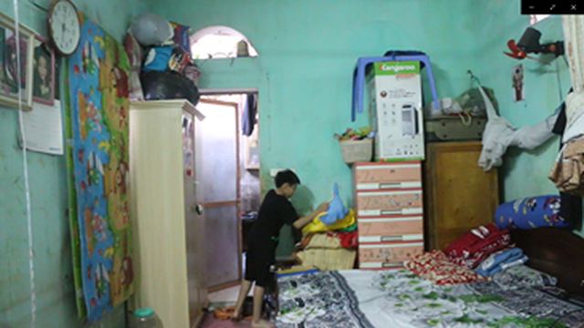 Hà Nội: Nam sinh nhà nghèo trả lại 70 triệu đồng cho người đánh rơi - 2 Hà Nội: Nam sinh nhà nghèo trả lại 70 triệu đồng cho người đánh rơi - 2