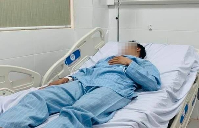 4 người trong gia đình ngộ độc sau một đêm xông tinh dầu đuổi muỗi - 1 4 người trong gia đình ngộ độc sau một đêm xông tinh dầu đuổi muỗi - 1