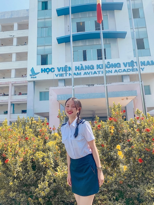Nữ sinh Học viện Hàng không cao 1m68, thần thái người mẫu sáng ngời - 1 Nữ sinh Học viện Hàng không cao 1m68, thần thái người mẫu sáng ngời - 1