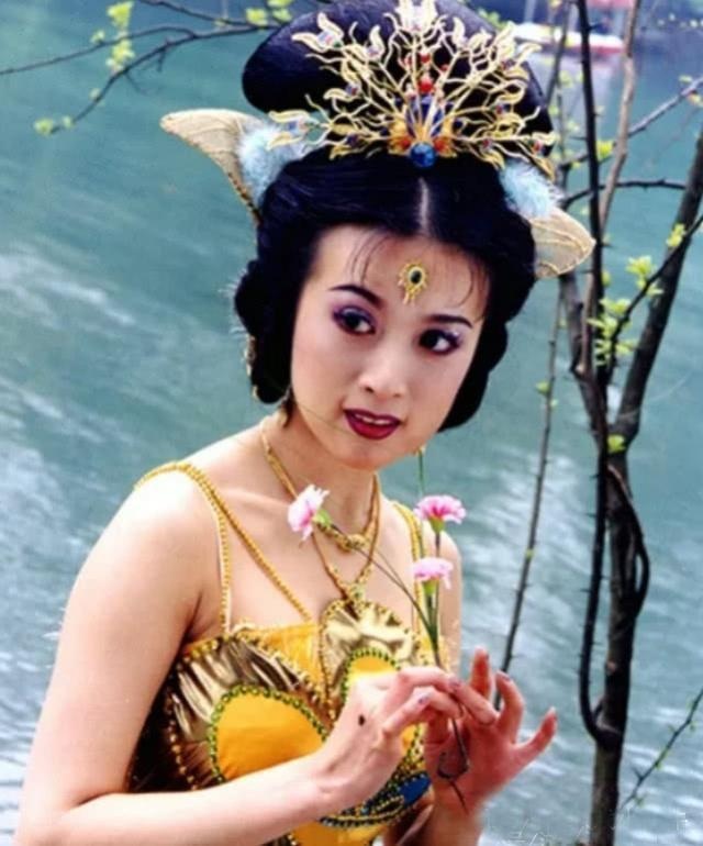 Đường tình sóng gió của mỹ nhân thị phi nhất dàn sao Tây Du Ký - 1 Đường tình sóng gió của mỹ nhân thị phi nhất dàn sao Tây Du Ký - 1