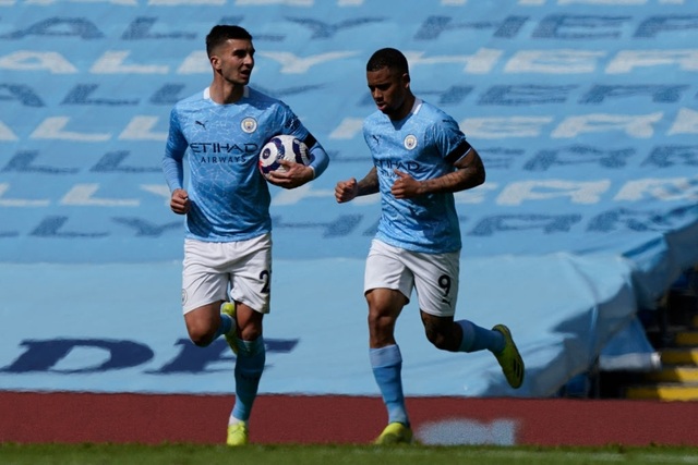 Man City 1-2 Leeds: Đòn knock-out bất ngờ ở phút 90 - 5 Man City 1-2 Leeds: Đòn knock-out bất ngờ ở phút 90 - 5