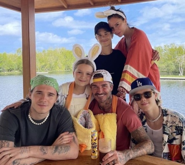 David Beckham và các con cùng khoe hình xăm - 8 David Beckham và các con cùng khoe hình xăm - 8