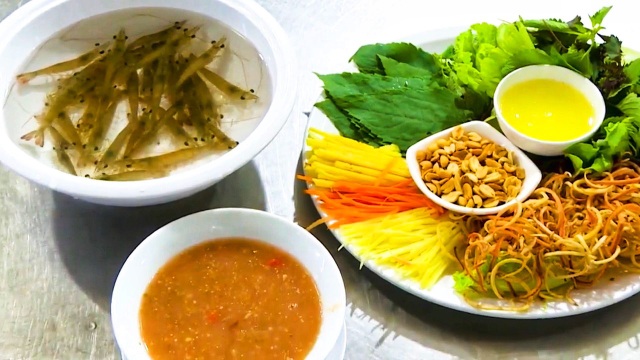 Beef shrimp dish jumping through the mouth, challenging diners in Quang Ninh - 4