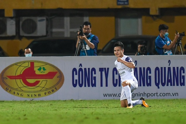 CLB Hà Nội 4-0 Than Quảng Ninh: Quang Hải rực sáng - 15