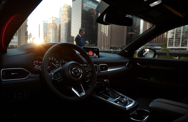 Lễ 30/4: Mazda ưu đãi lớn lên đến 120 triệu đồng - 1 Lễ 30/4: Mazda ưu đãi lớn lên đến 120 triệu đồng - 1