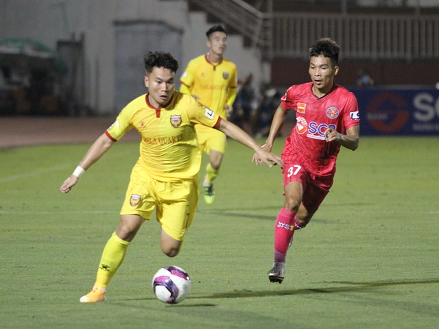 Ngoại binh đá hỏng phạt đền, HL Hà Tĩnh thua sát nút Sài Gòn FC - 3