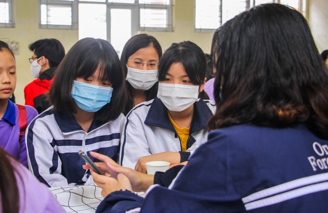 Thủ khoa, á khoa trường chuyên Hà Nội chia sẻ bí quyết đỗ đầu kỳ thi vào 10 - 3 Thủ khoa, á khoa trường chuyên Hà Nội chia sẻ bí quyết đỗ đầu kỳ thi vào 10 - 3