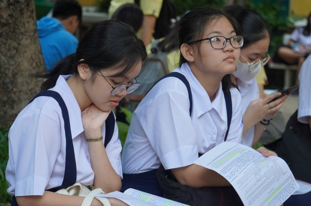 TPHCM thi lớp 10 vào ngày 2 -3/6, đề thi theo hướng kiểm tra năng lực - 2 TPHCM thi lớp 10 vào ngày 2 -3/6, đề thi theo hướng kiểm tra năng lực - 2