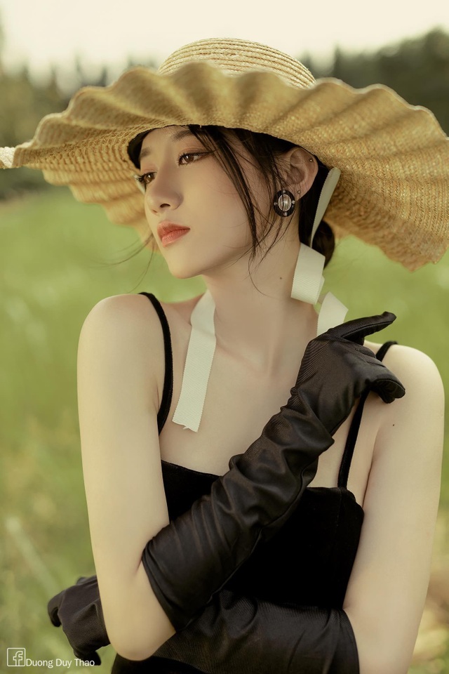 Ngẩn ngơ trước vẻ đẹp mong manh của nàng thơ Đà Lạt - 10 Ngẩn ngơ trước vẻ đẹp mong manh của nàng thơ Đà Lạt - 10