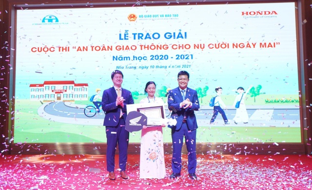 Honda Việt Nam nỗ lực giảm tai nạn giao thông ở lứa tuổi học sinh - 3 Honda Việt Nam nỗ lực giảm tai nạn giao thông ở lứa tuổi học sinh - 3