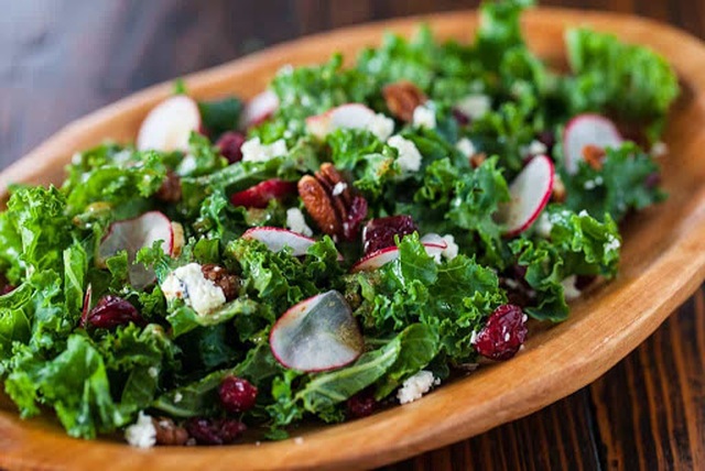 Những món ăn ngon tuyệt từ cải kale cho sức khỏe - 2 Những món ăn ngon tuyệt từ cải kale cho sức khỏe - 2