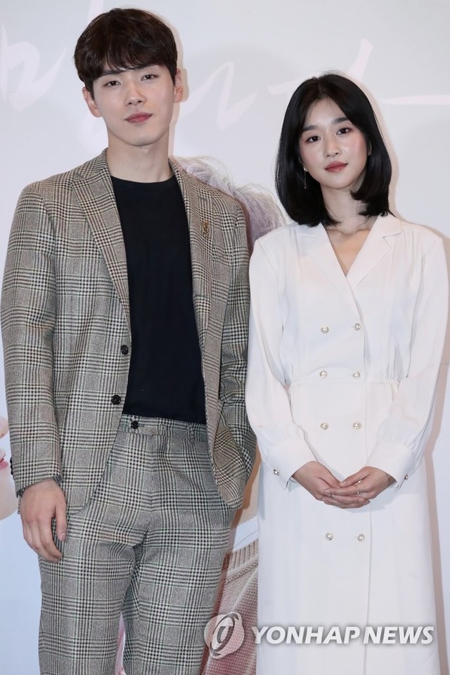 Điên nữ Seo Ye Ji bị tố xấu tính, thích điều khiển bạn trai - 1 Điên nữ Seo Ye Ji bị tố xấu tính, thích điều khiển bạn trai - 1