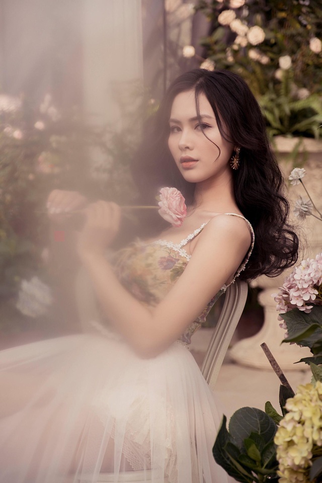 Bộ ảnh đẹp hút mắt của hot girl trường Đại học Kinh doanh và Công nghệ - 4 Bộ ảnh đẹp hút mắt của hot girl trường Đại học Kinh doanh và Công nghệ - 4