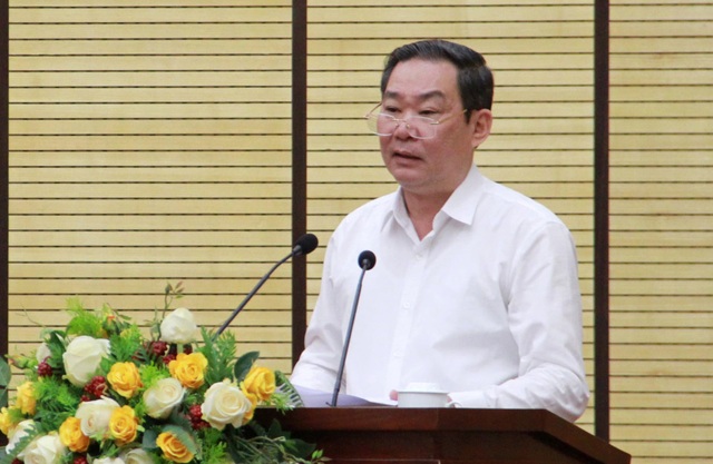 Phó Chủ tịch Hà Nội: Có cán bộ làm việc tối mặt, có người lại nhởn nhơ - 3 Phó Chủ tịch Hà Nội: Có cán bộ làm việc tối mặt, có người lại nhởn nhơ - 3