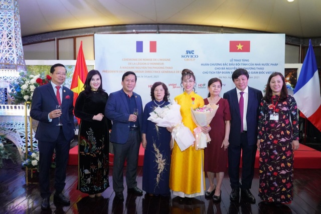 Nữ doanh nhân Nguyễn Thị Phương Thảo nhận Huân chương Bắc đẩu bội tinh của Nhà nước Pháp trao tặng - 4 Nữ doanh nhân Nguyễn Thị Phương Thảo nhận Huân chương Bắc đẩu bội tinh của Nhà nước Pháp trao tặng - 4