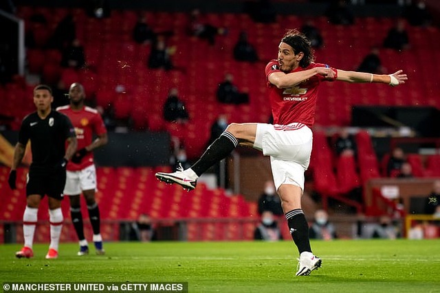 Cavani tỏa sáng đưa Man Utd tiến vào bán kết, Arsenal đại thắng tưng bừng - 1 Cavani tỏa sáng đưa Man Utd tiến vào bán kết, Arsenal đại thắng tưng bừng - 1