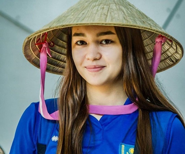 Vẻ đẹp quyến rũ của những thiên thần bóng chuyền châu Á - 15