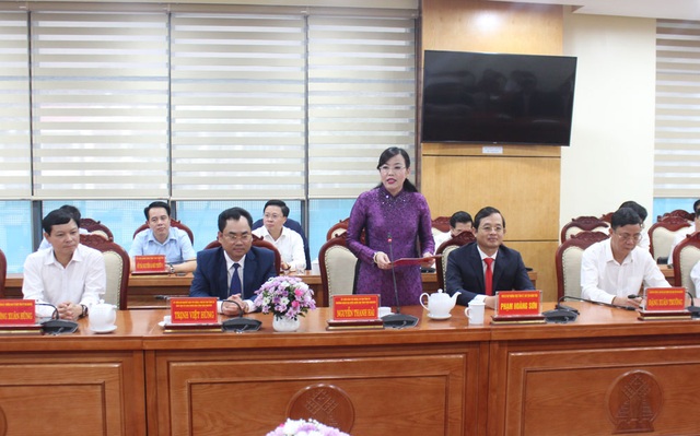 Thái Nguyên: Trao quyết định thành lập 3 cụm công nghiệp, thu hút đầu tư - 1 Thái Nguyên: Trao quyết định thành lập 3 cụm công nghiệp, thu hút đầu tư - 1