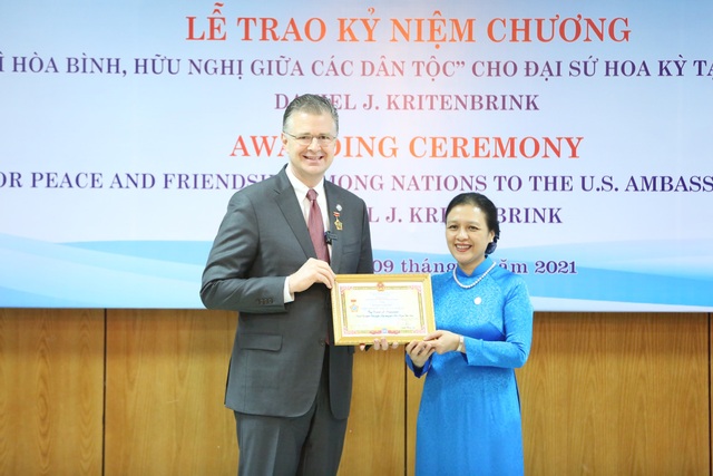Đại sứ Mỹ tại Việt Nam được trao tặng Huân chương Hữu nghị - 2