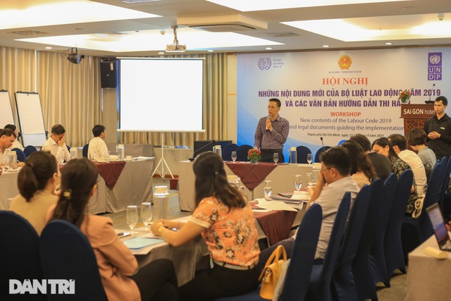 Lao động nước ngoài được ký nhiều lần HĐLĐ có thời hạn tại Việt Nam - 1 Lao động nước ngoài được ký nhiều lần HĐLĐ có thời hạn tại Việt Nam - 1