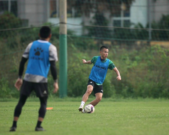 Thủ môn Bùi Tiến Dũng sẵn sàng cho ngày tái xuất V-League - 5