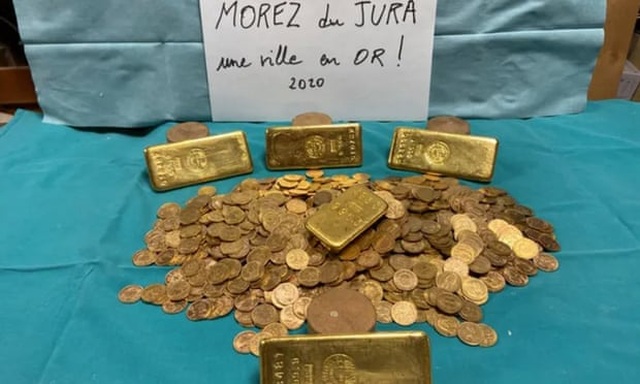 Pháp: Tìm thấy kho báu 1.000 đồng tiền vàng và vàng thỏi trong căn nhà cũ - 1