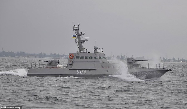 Tàu chiến Ukraine dọa nổ súng vào tàu Nga, Moscow khóa một phần Biển Đen - 1 Tàu chiến Ukraine dọa nổ súng vào tàu Nga, Moscow khóa một phần Biển Đen - 1